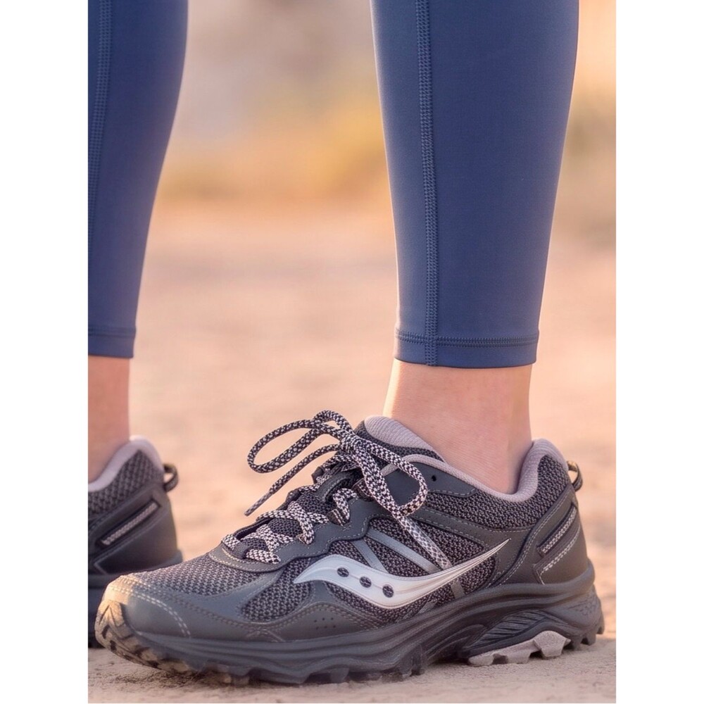 Saucony Grid Escape TR4 Grey Black Trail Running Shoes Women’s 9.5